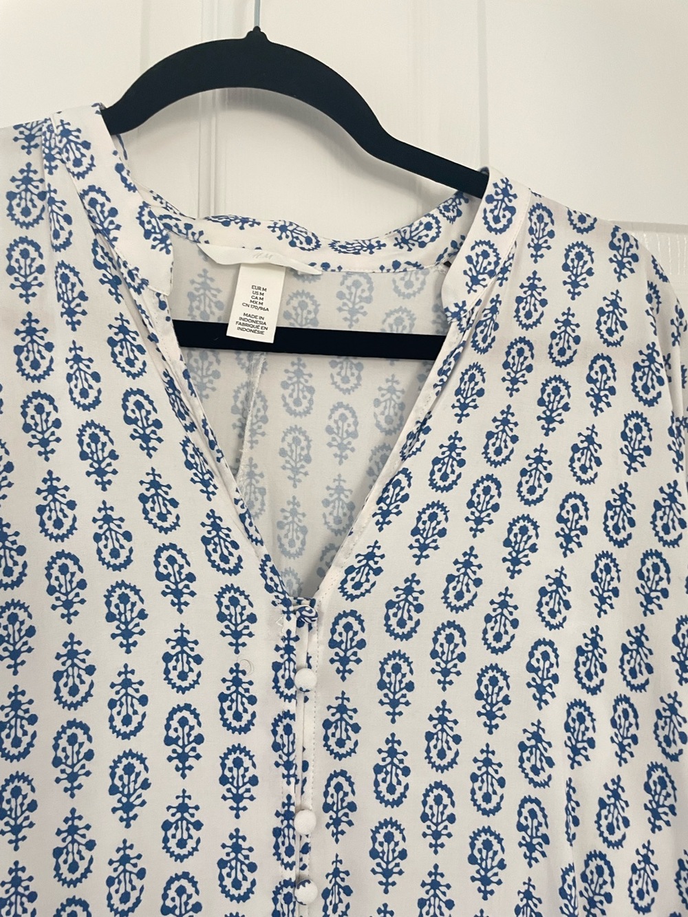 H&M White Dress with Paisley Viscose Blue Print Dress size medium - Picture 8 of 10